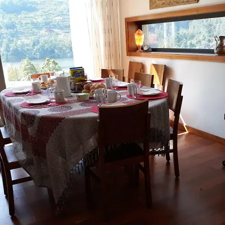 Casa Do Lavadouro * Pacos de Gaiolo